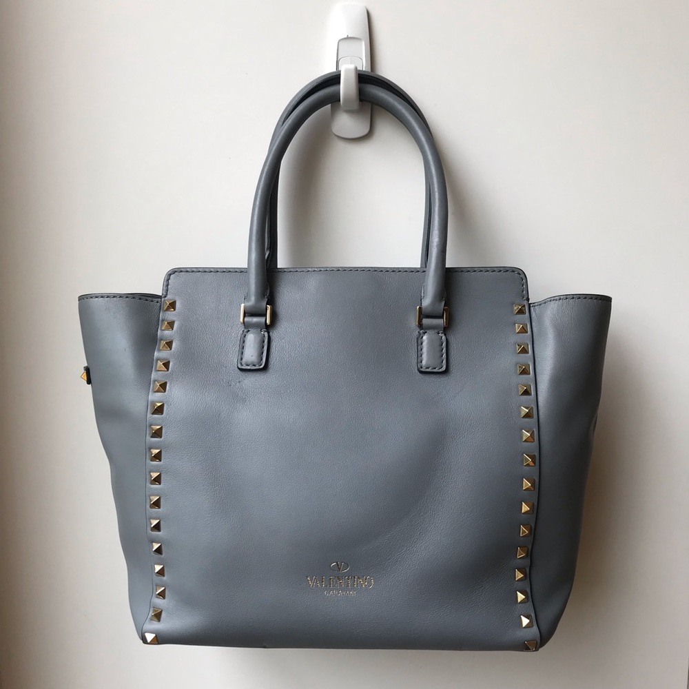 SOLD Valentino rockstud tote medium - Picture 5 of 8